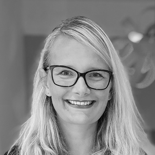 Headshot of Caitlin Gould